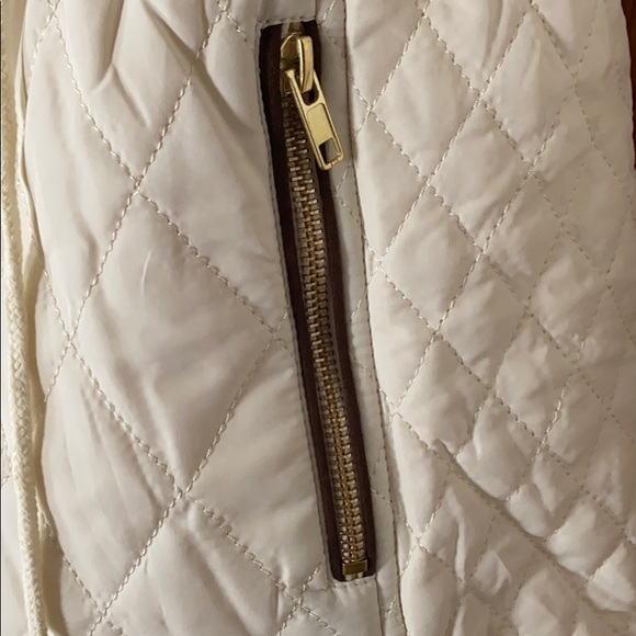 Coat - Picture 3 of 4